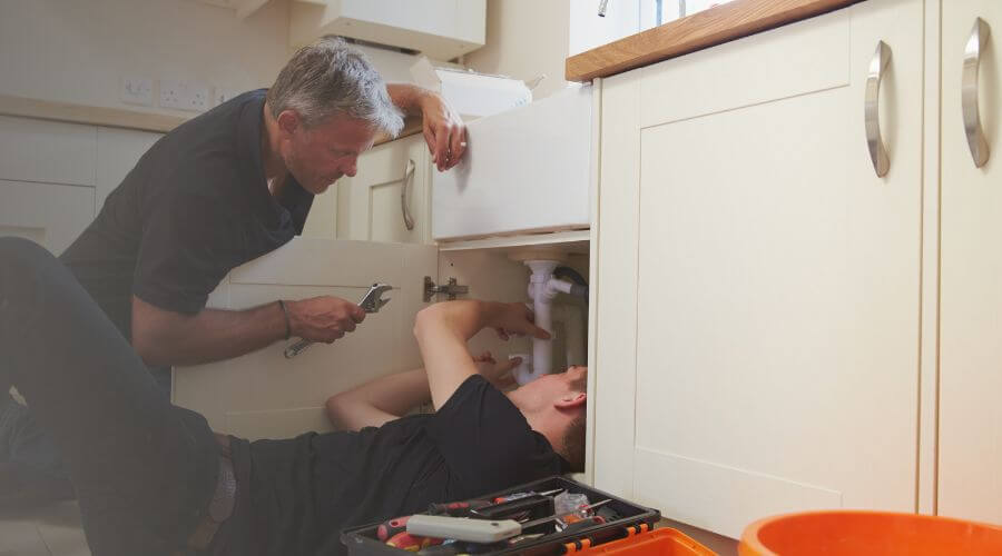 Professional burst pipe repair services in Leamington, UT